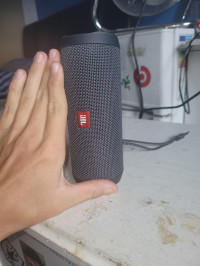 JBL Flip Essential 2