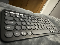 Logitech Pebble Keys 2 K380S