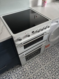 Hisense HDE3211BWUK