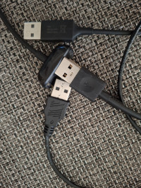 Magnet attracts all other cables , Fitbit Charge 6