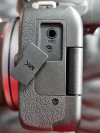 Mic port , Canon EOS R50