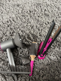 Dyson Toy Hairdryer and Straighteners Set
