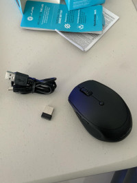 Comes with USB-C charging cable