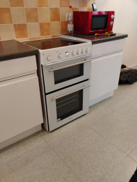 New cooker in situ , Hisense HDE3211BWUK