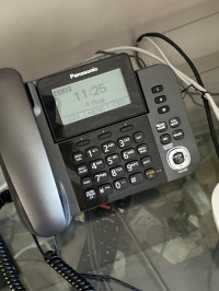 The corded telephone , Panasonic KX-TGF320