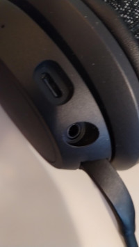 Type c and aux in ports , Belkin Soundform Adapt