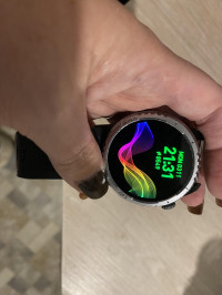 Unfortunately didn’t manage to get a photo of my husband wearing the watch before it broke. Here is one of the customisable click faces