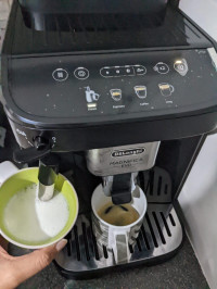 Milk frother , De'Longhi Magnifica Evo ECAM290.21.B