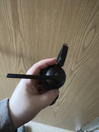 Microphone not too large , JLab GO POP