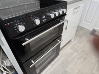 Hisense HDE3211BWUK