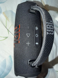 JBL Charge 6