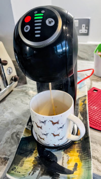 Stops automatically which is great -no need to watch , De'Longhi Dolce Gusto Genio S Plus