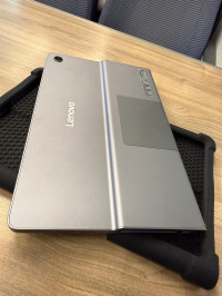 Lenovo Tab Plus
