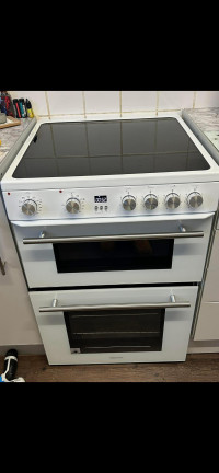 Hisense HDE3211BWUK