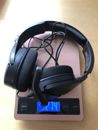 Very lightweight which adds hugely to the comfort. , Turtle Beach Recon 200 Gen 2