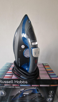 Russell Hobbs 27090 Titanium Carbide