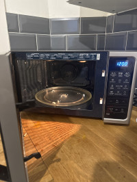 Samsung MC28H5013AS