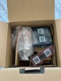 Inside box , Canon EOS R100