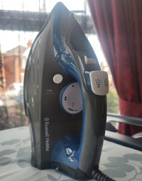 Water level , Russell Hobbs 27090 Titanium Carbide