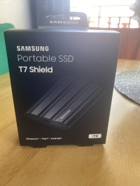 Samsung T7 Shield 1TB