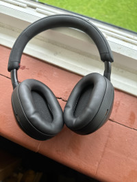 Sony WH-1000XM5