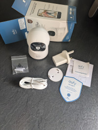 Everything that comes in the box , eufy C220
