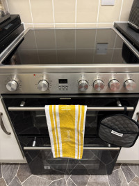 Hisense HDE3211BWUK