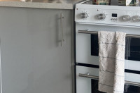 Hisense HDE3211BWUK