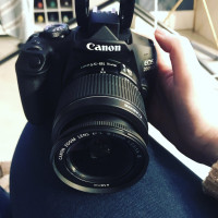 Canon EOS 2000D