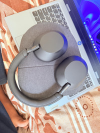 Sony WH-1000XM5