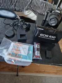 Canon EOS R50