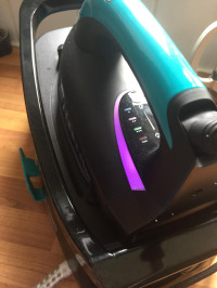 Russell Hobbs Colour Control SteamPower