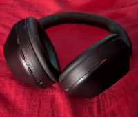xm5 front , Sony WH-1000XM5