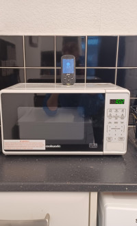 Cookworks 700W Digital Microwave