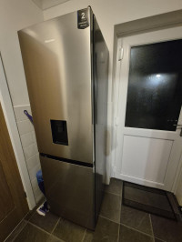 Hisense RB390N4WBE