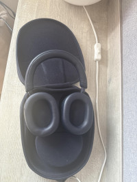 Sony WH-1000XM5