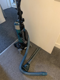 Hoover Breeze Pet