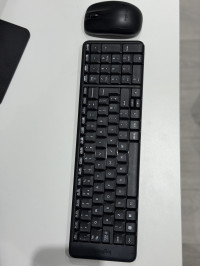 Logitech MK220