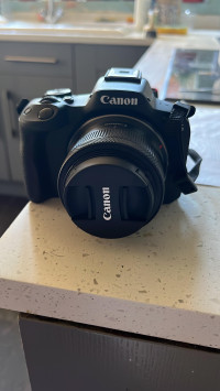 New Canon R50 , Canon EOS R50