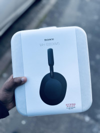 Sony WH-1000XM5
