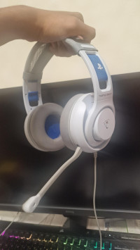 Image of headphones , Turtle Beach Atlas 200
