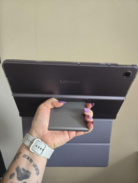 Lenovo Tab Plus