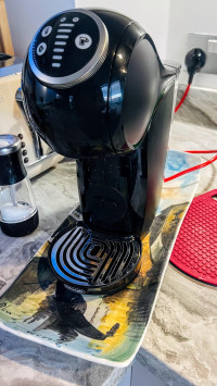 Small Counter Space , De'Longhi Dolce Gusto Genio S Plus