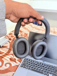 Sony WH-1000XM5