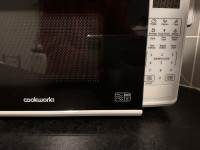 Cookworks 700W Digital Microwave