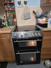 Fits perfectly and looks great! , Hisense HDE3211BWUK