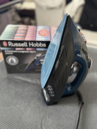 Russell Hobbs 27090 Titanium Carbide