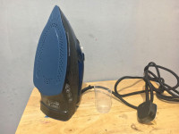 Russell Hobbs 27090 Titanium Carbide