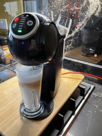 In goes the coffee! , De'Longhi Dolce Gusto Genio S Plus