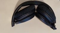 Compact folding so they travel well in your bag and don't feel bulky like others of a similar type , Belkin Soundform Adapt